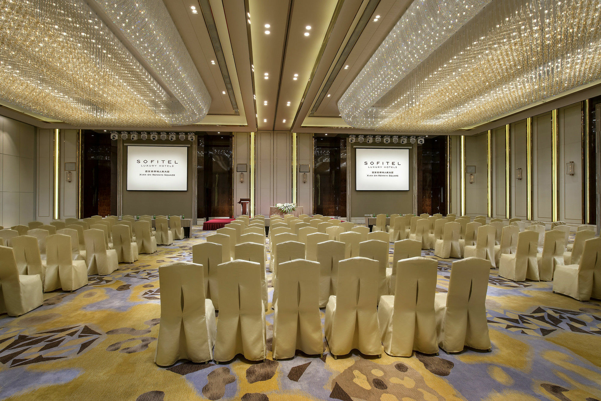 Grand Mercure Xian On Renmin Square Екстериор снимка